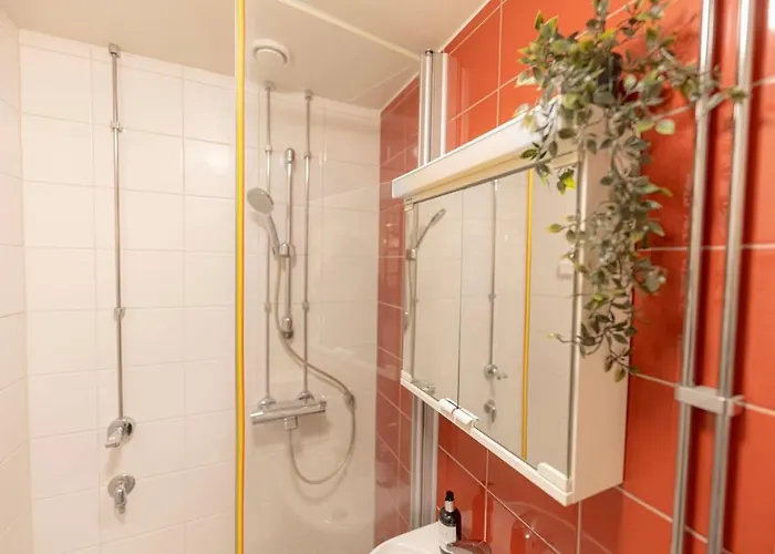 Ainonkatu * רובניימי